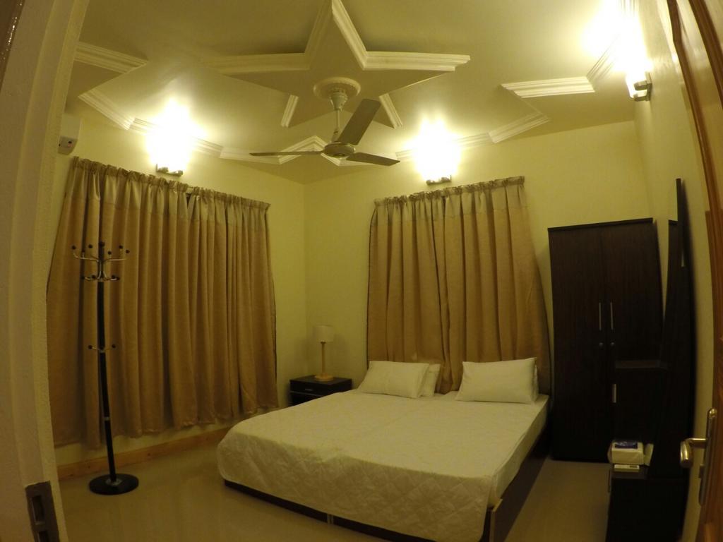 Fulhadhoo Inn Экстерьер фото